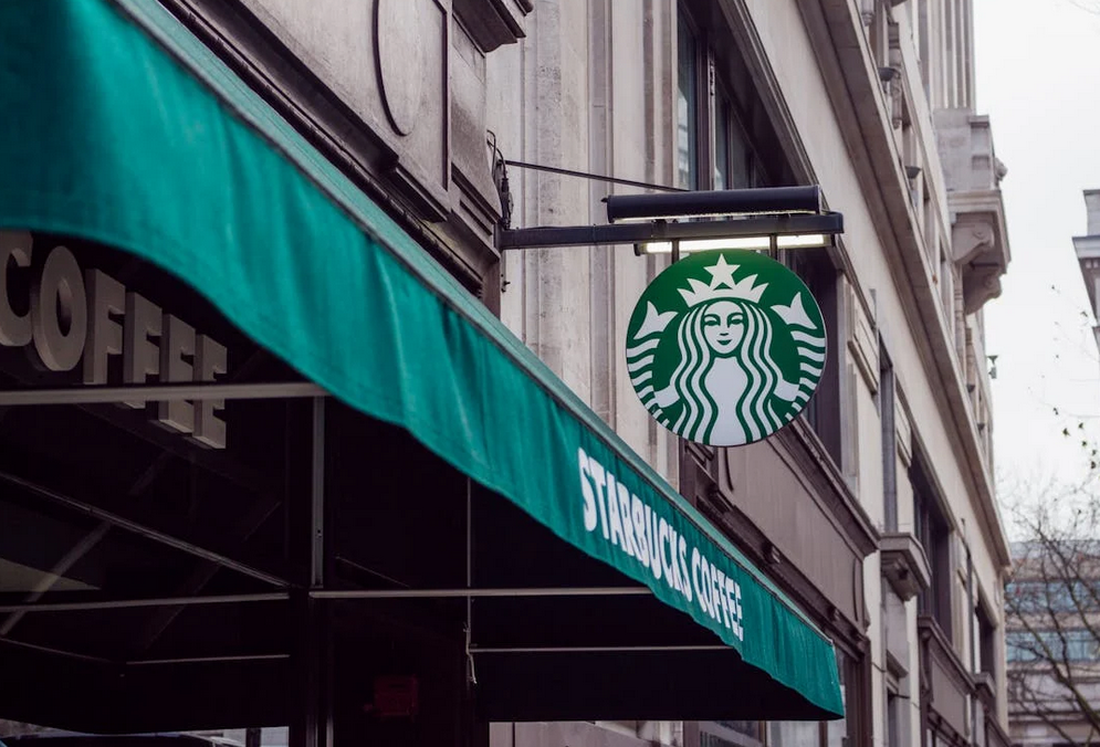 星巴克沒有一句文案的廣告，卻是吸引人的宣傳